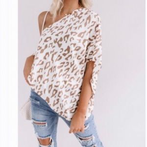 One sleeve light weight leopard top. Small.